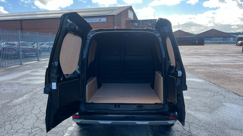 Nissan Townstar L1 Petrol 1.3 Tekna Van